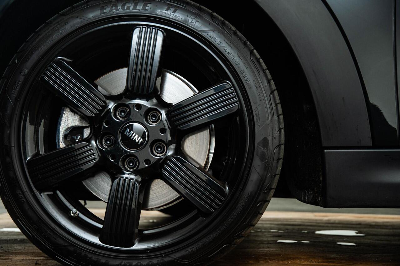 Mini COOPER S Mini Cabrio 2.0 Rockingham GT Edition Binnenlichtpakket - Elektrisch verwarmbare voorstoelen - Adaptive onderstel - Cruise Control - Stuurwielverwarming - Driving Assistant - Comfort Access -