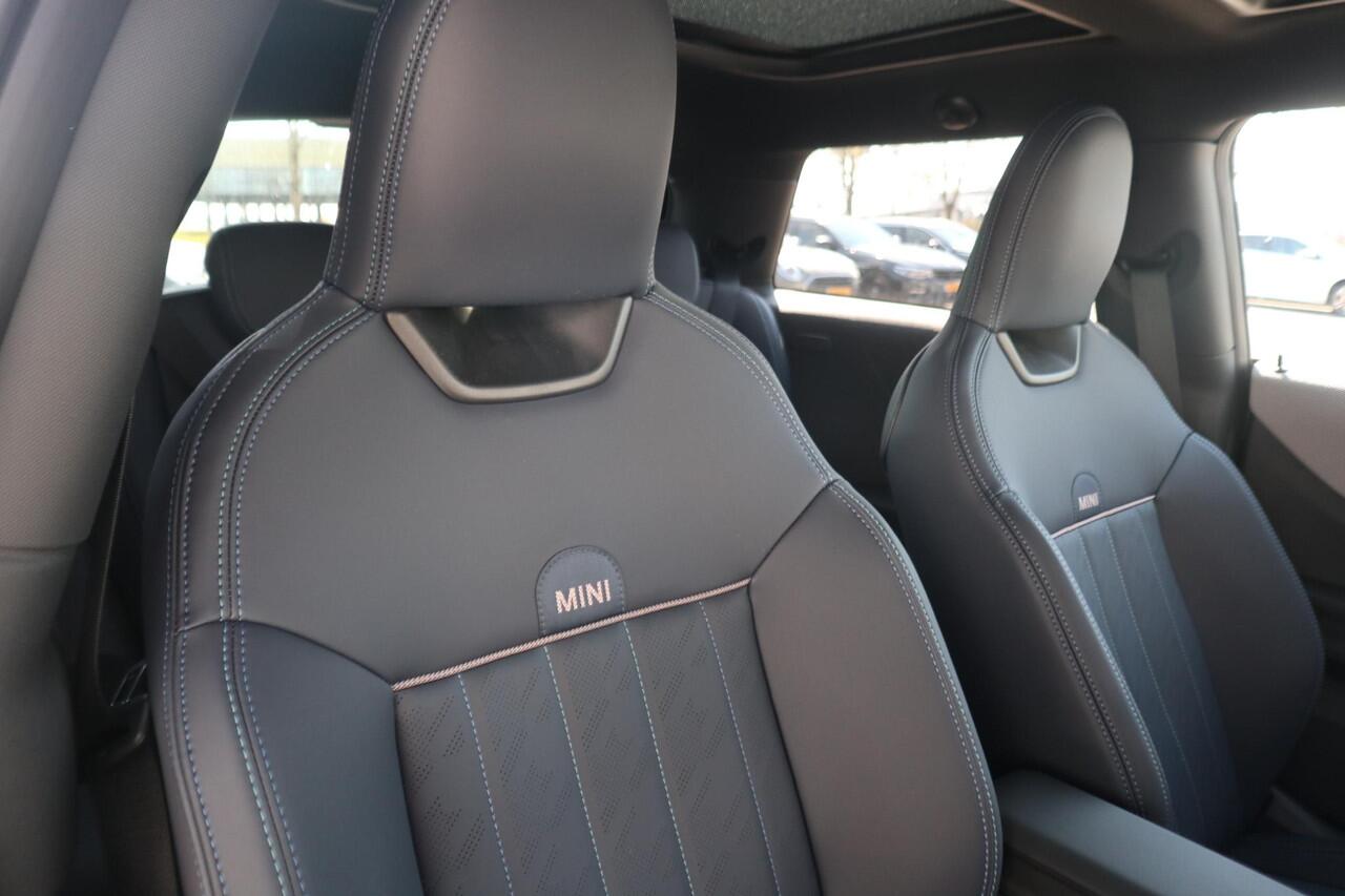 Mini COOPER S 3-deurs | Favoured Trim + Pakket M