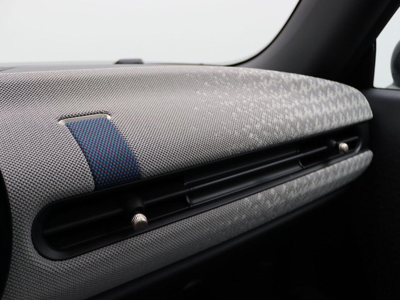 Mini COOPER S 3-Deurs Favoured Trim + Pakket M