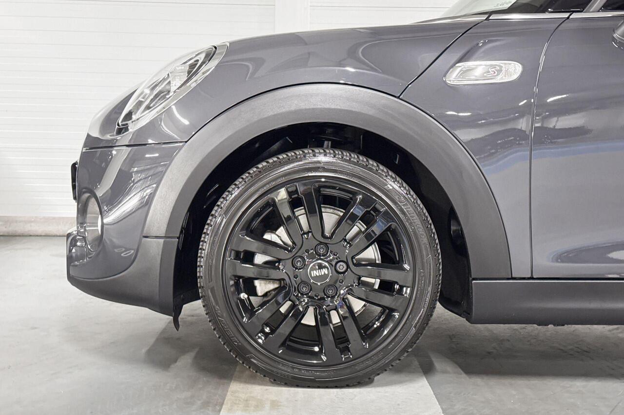 Mini COOPER S 5-deurs | Parkeersensoren achter | Comfort Access | Stoelverwarming | Apple Carplay