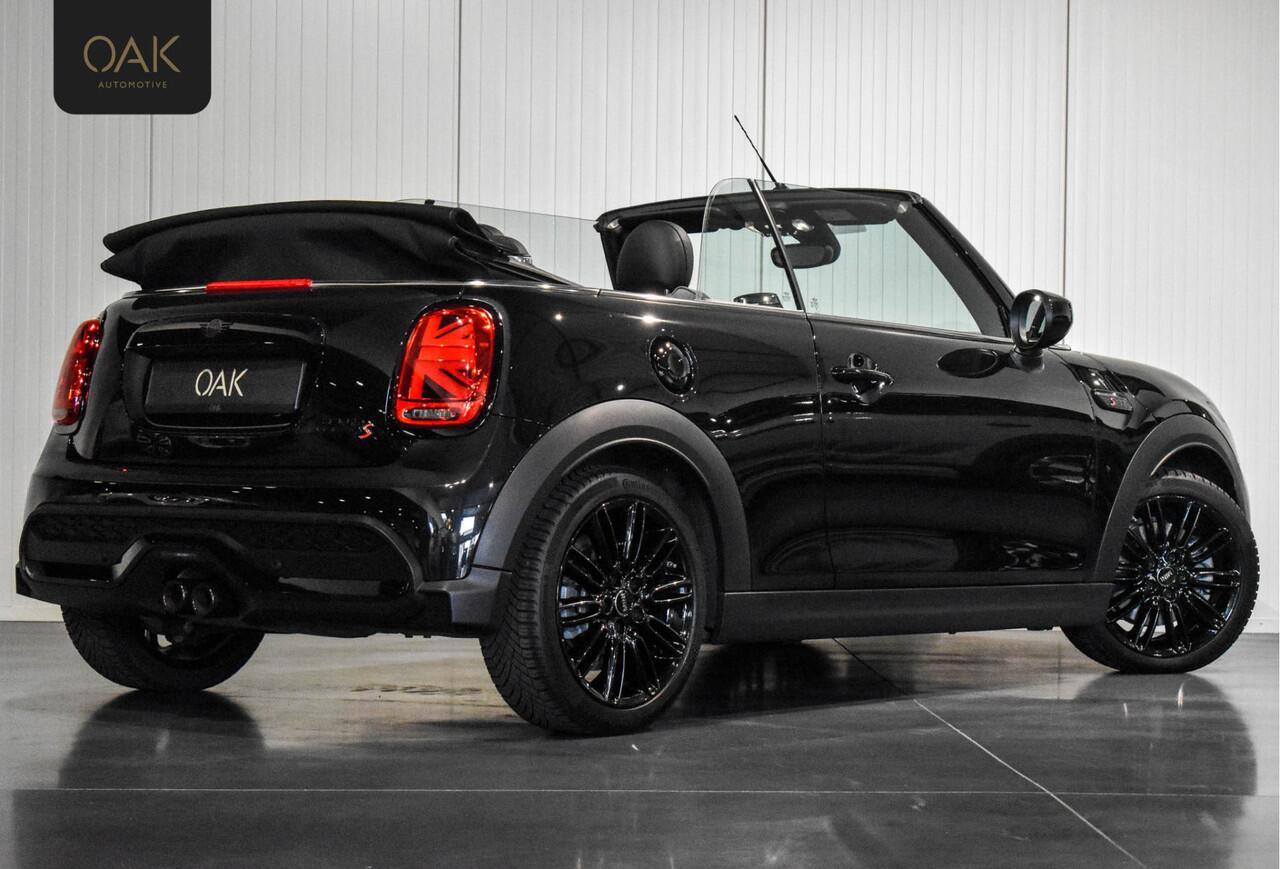 Mini COOPER S Mini Cabrio 2.0 F1 Aut. | Navigatie | Half Leder | LED | 17"LM | Piano Black | Midnight Zwart