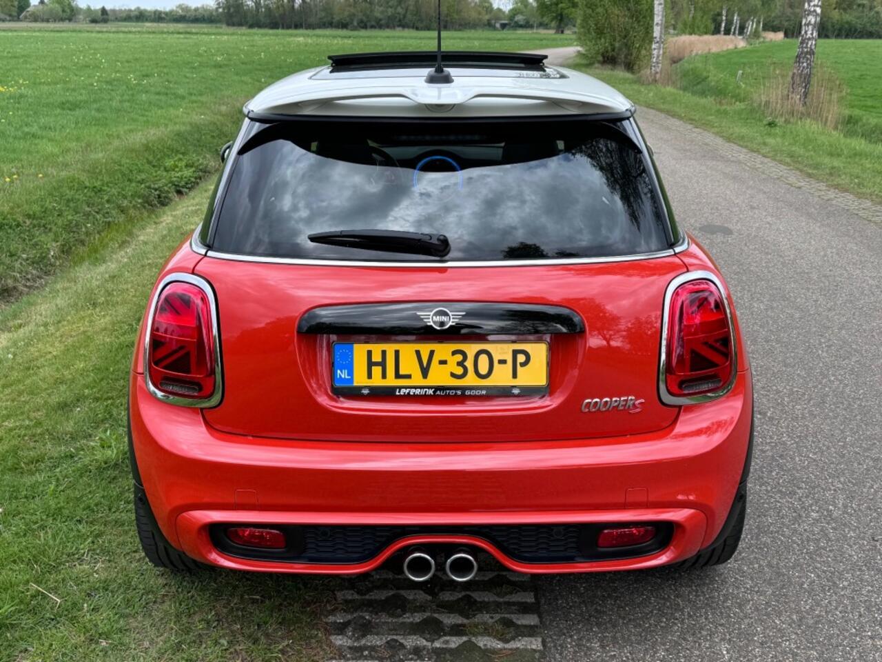 Mini COOPER S 192PK / JCW STUURWIEL / PANORAMADAK / 18 INCH / UNIEK!