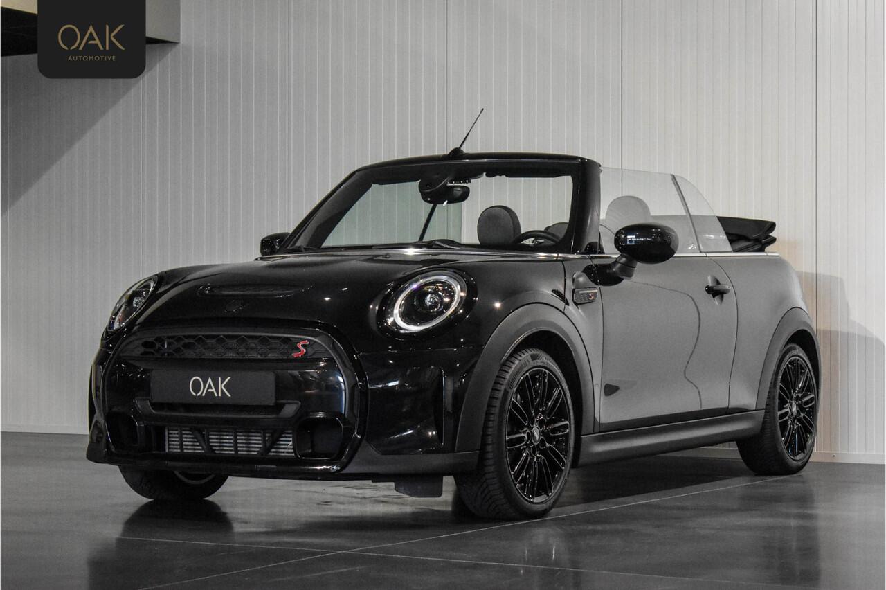 Mini COOPER S Mini Cabrio 2.0 F1 Aut. | Navigatie | Half Leder | LED | 17"LM | Piano Black | Midnight Zwart