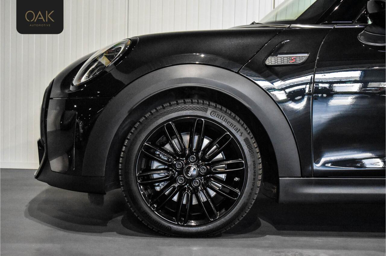 Mini COOPER S Mini Cabrio 2.0 F1 Aut. | Navigatie | Half Leder | LED | 17"LM | Piano Black | Midnight Zwart