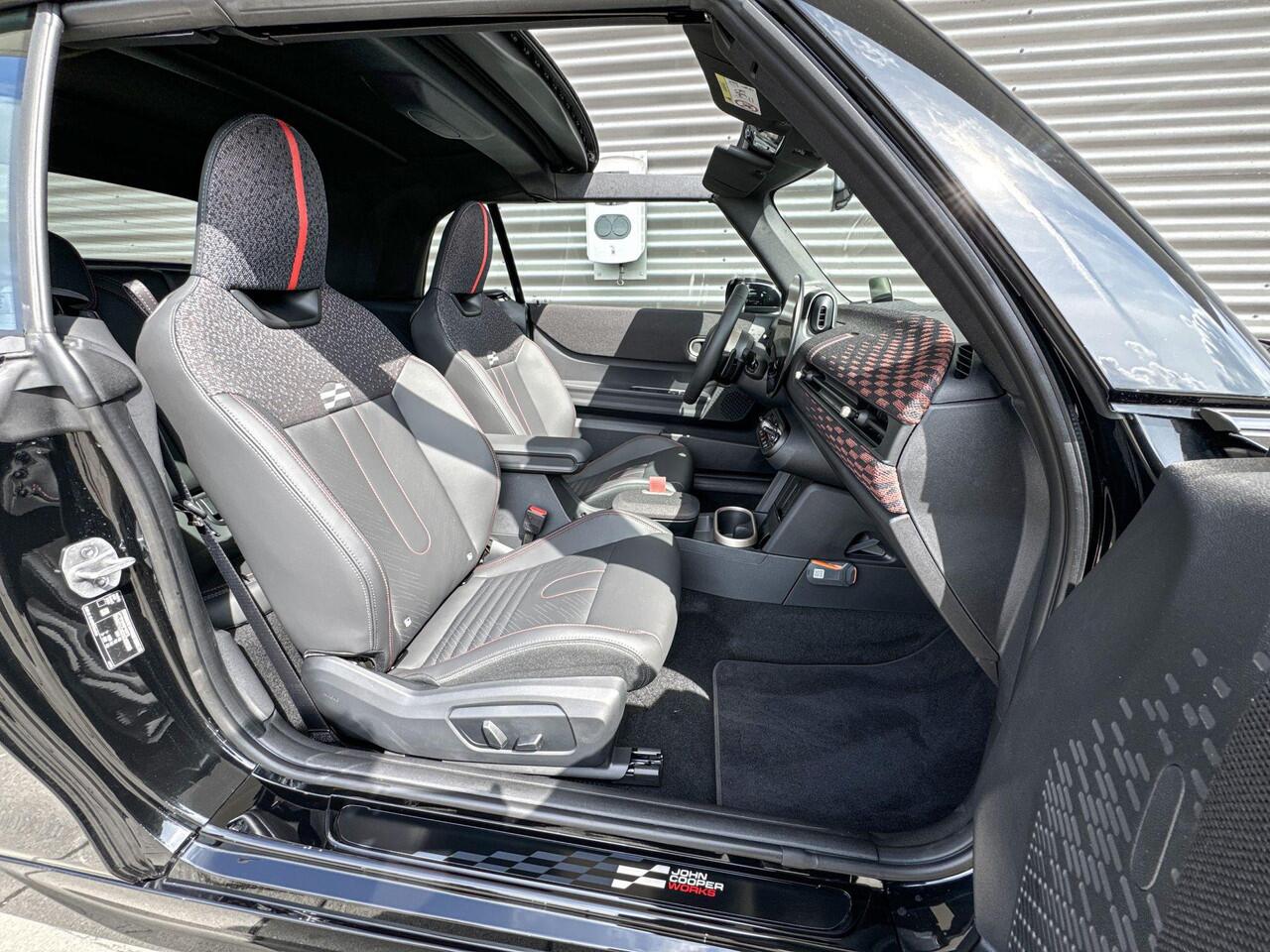 Mini COOPER S Cabrio 2.0 John Cooper Works XL | Selections