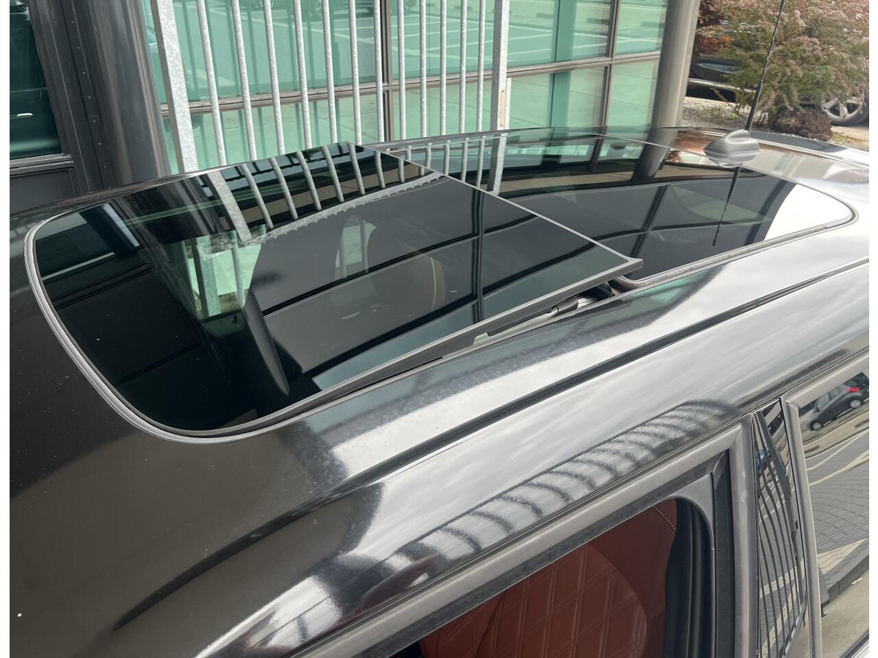 Mini COOPER S Mini 2.0 60 Years Edition | AUTOMAAT | HEAD-UP DISPLAY | LEDER | SCHUIF/KANTELDAK | CARPLAY/ANDROID | CAMERA | HARMAN/KARDON | NAVI | CRUISE CONTROL | PDC V+A | CLIMATE CONTROL | LMV 17'' | STOELVERWARMING | LED | BLUETOOTH