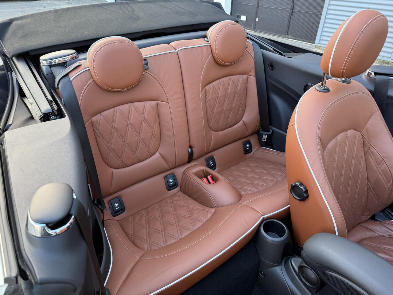 Mini COOPER S Cabrio 2.0 John Cooper Works