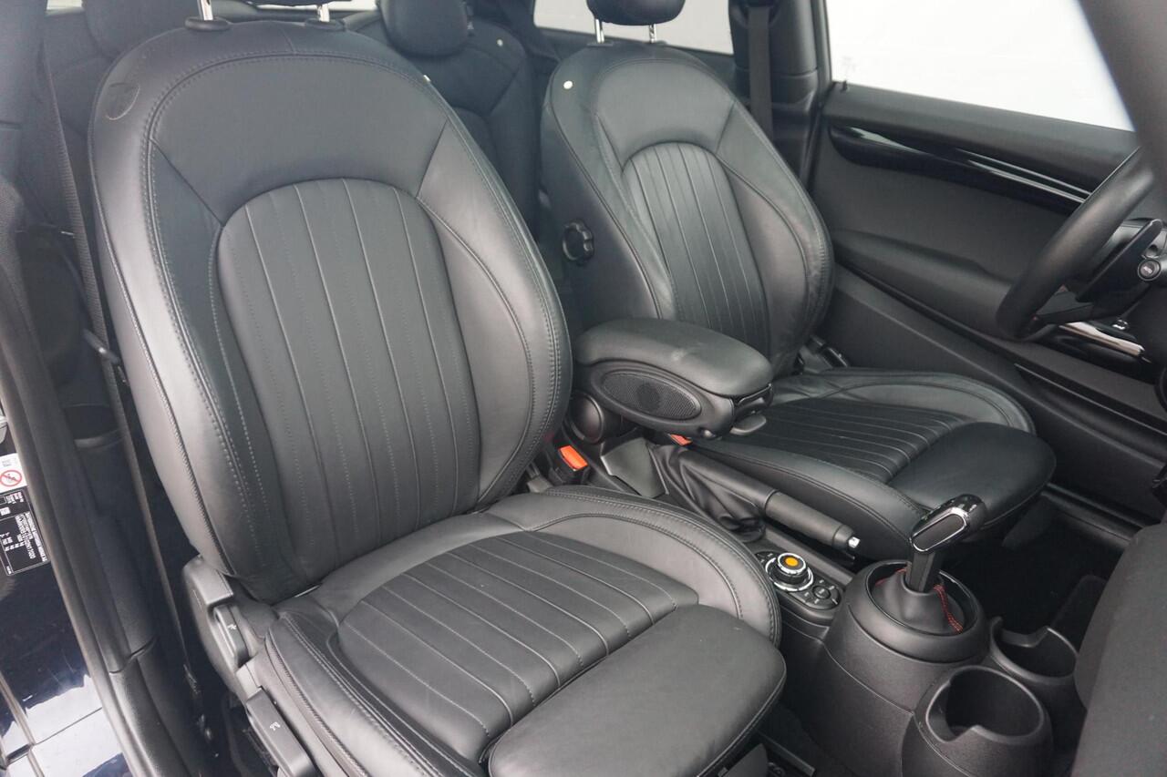 Mini COOPER S Hammersmith | Panoramadak / Harmon Kardon / keyless entry / JCW Pakket