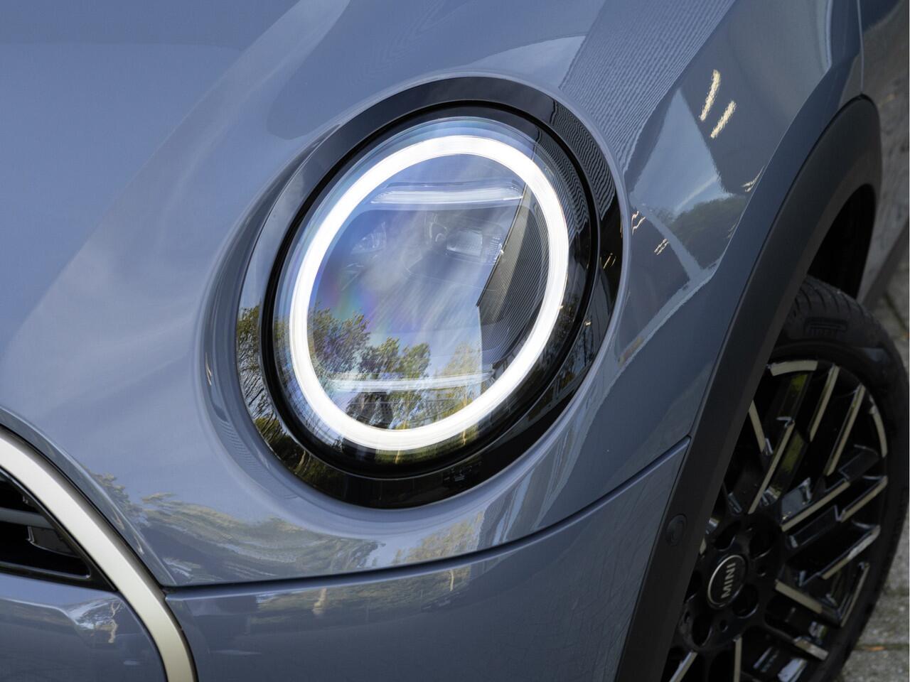 Mini COOPER S Mini Cabrio 2.0 - Favoured - Pakket XL - ACC - Memoryzetel - Head-up