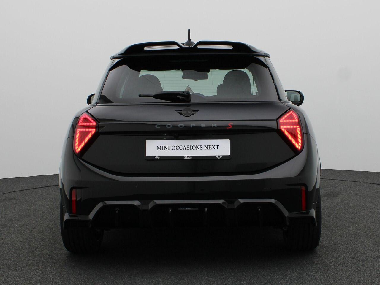 Mini COOPER S 3-deurs John Cooper Works XL