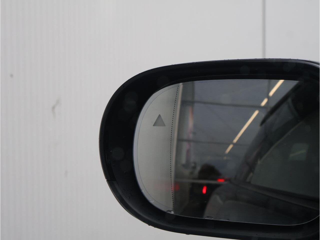 Mini COOPER S Mini 2.0 John Cooper Works M Stuurwiel verwarmd/ Comfort Access/ panoramadak/ Stoelverwarming/ Head-Up/ 18" LMV