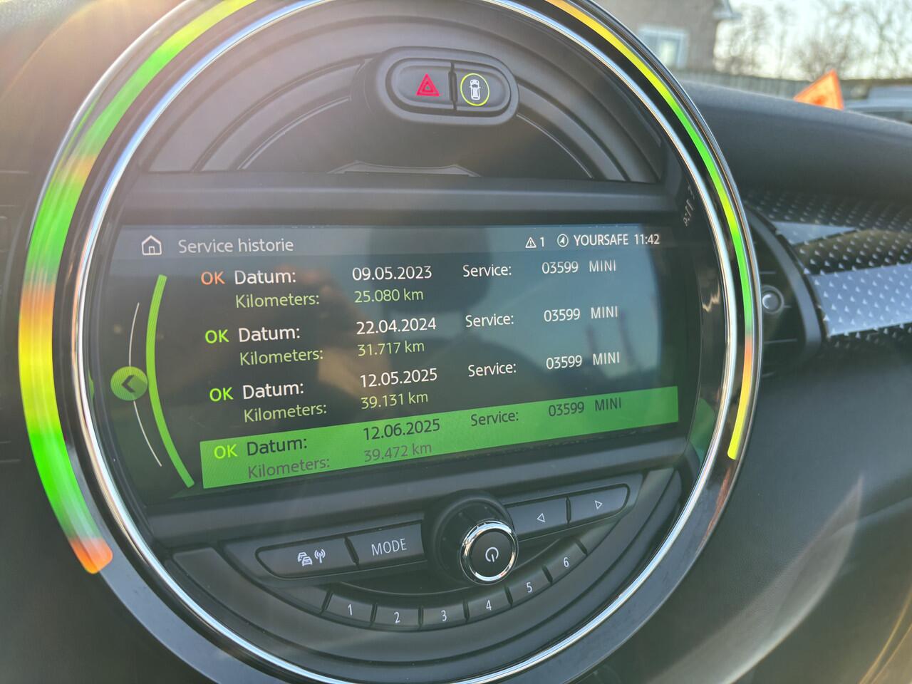 Mini COOPER S Mini Cabrio 2.0 Automaat Sidewalk Edition Carplay / Leder / Premium Sound