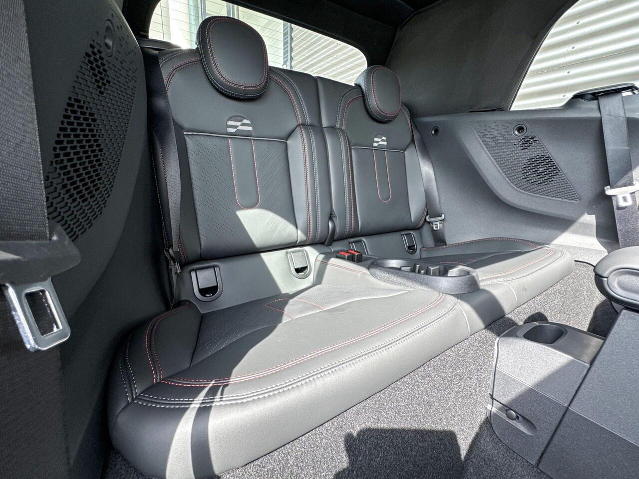 Mini COOPER S Cabrio 2.0 John Cooper Works XL | Selections