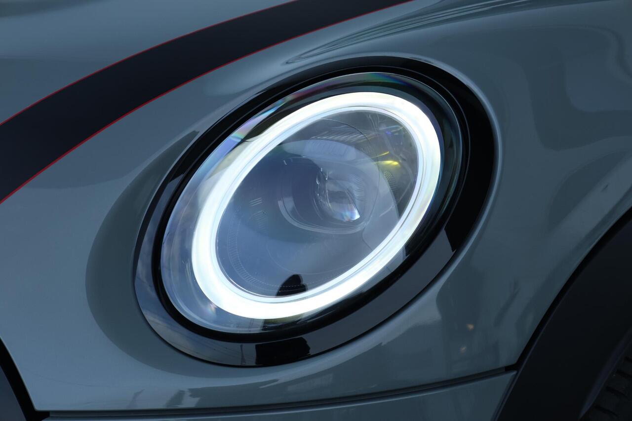 Mini COOPER S Mini 2.0 Rockingham GT Edition Stuurwiel verwarmd/ Comfort Access/ Achteruitrijcamera/ Stoelverwarming/ Panoramadak/ Sportstoelen