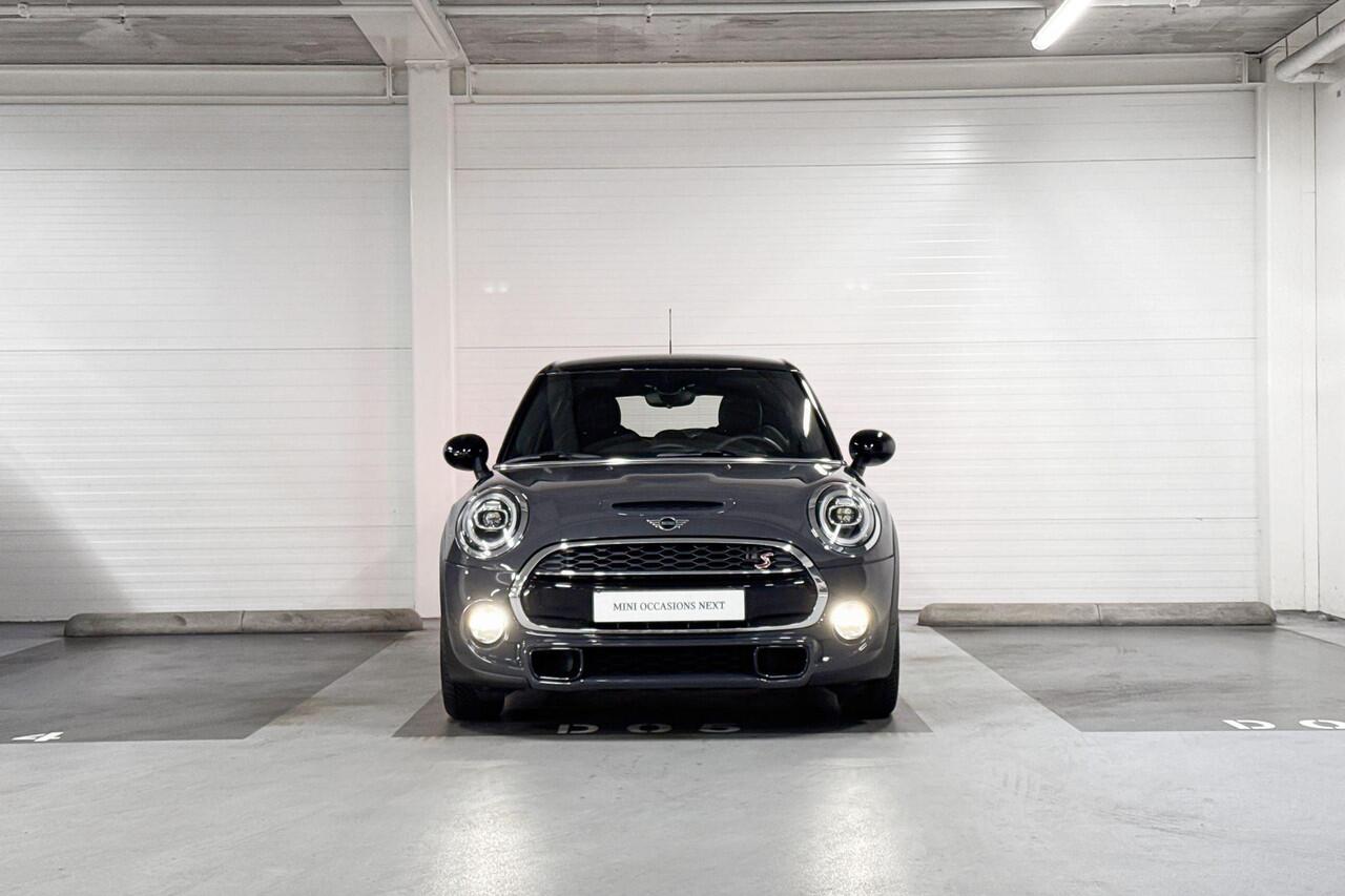 Mini COOPER S 5-deurs | Parkeersensoren achter | Comfort Access | Stoelverwarming | Apple Carplay