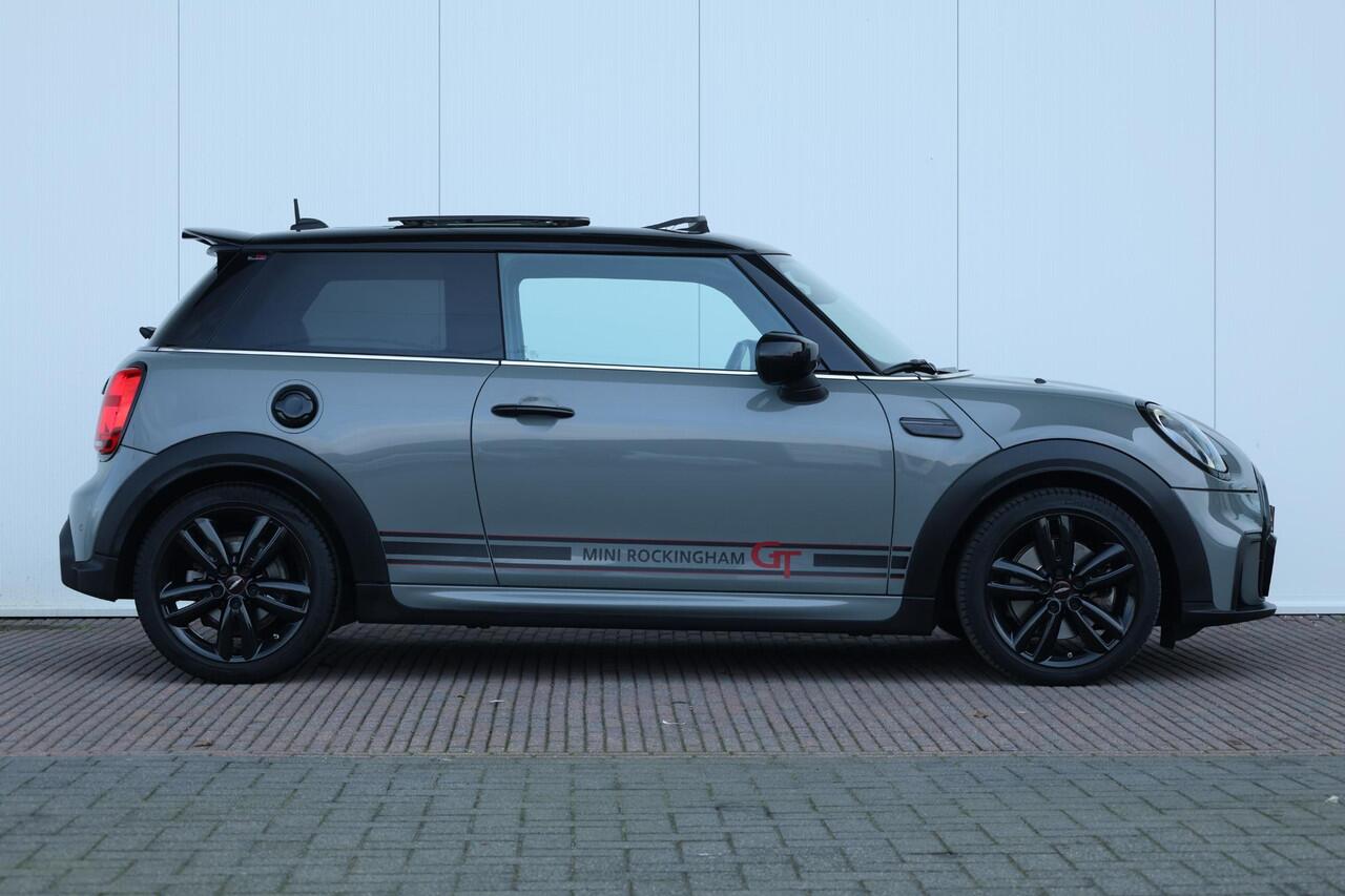 Mini COOPER S Mini 2.0 Rockingham GT Edition Stuurwiel verwarmd/ Comfort Access/ Achteruitrijcamera/ Stoelverwarming/ Panoramadak/ Sportstoelen