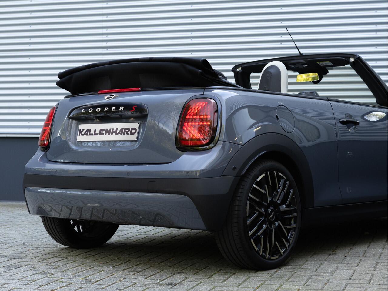 Mini COOPER S Mini Cabrio 2.0 - Favoured - Pakket XL - ACC - Memoryzetel - Head-up