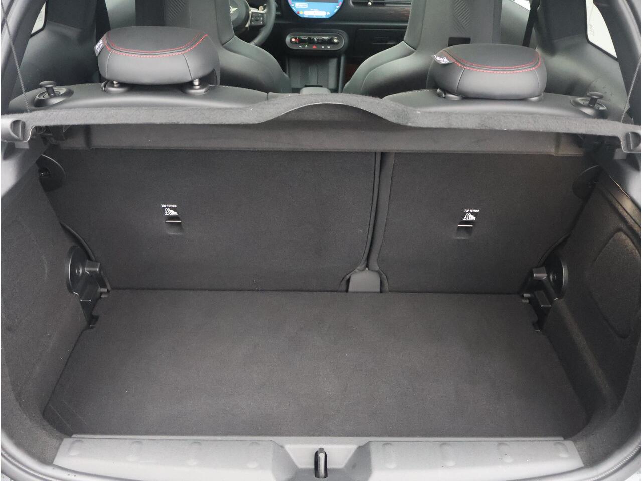 Mini COOPER S Mini 2.0 John Cooper Works M Stuurwiel verwarmd/ Comfort Access/ panoramadak/ Stoelverwarming/ Head-Up/ 18" LMV