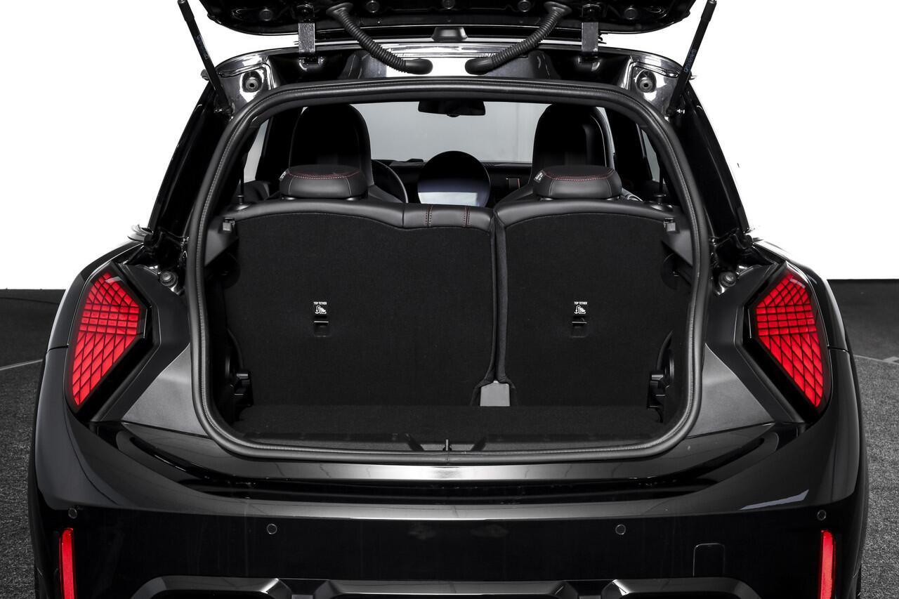 Mini COOPER S Mini 2.0 John Cooper Works XL | S/K Panodak | Dig. Cockpit | Adapt. Cruise | Elek. Stoelen-+massage+verwarming | PDC | 360 Camera | NAV + App. Connect | ECC | Harman/Kardon | LM 18" | 8364