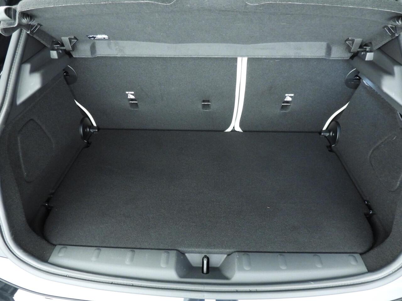 Mini COOPER S 5-deurs Automaat / Panoramadak / Harman-Kardon / JCW stoelen / LED / Active cruise / Alu wielen 18 inch