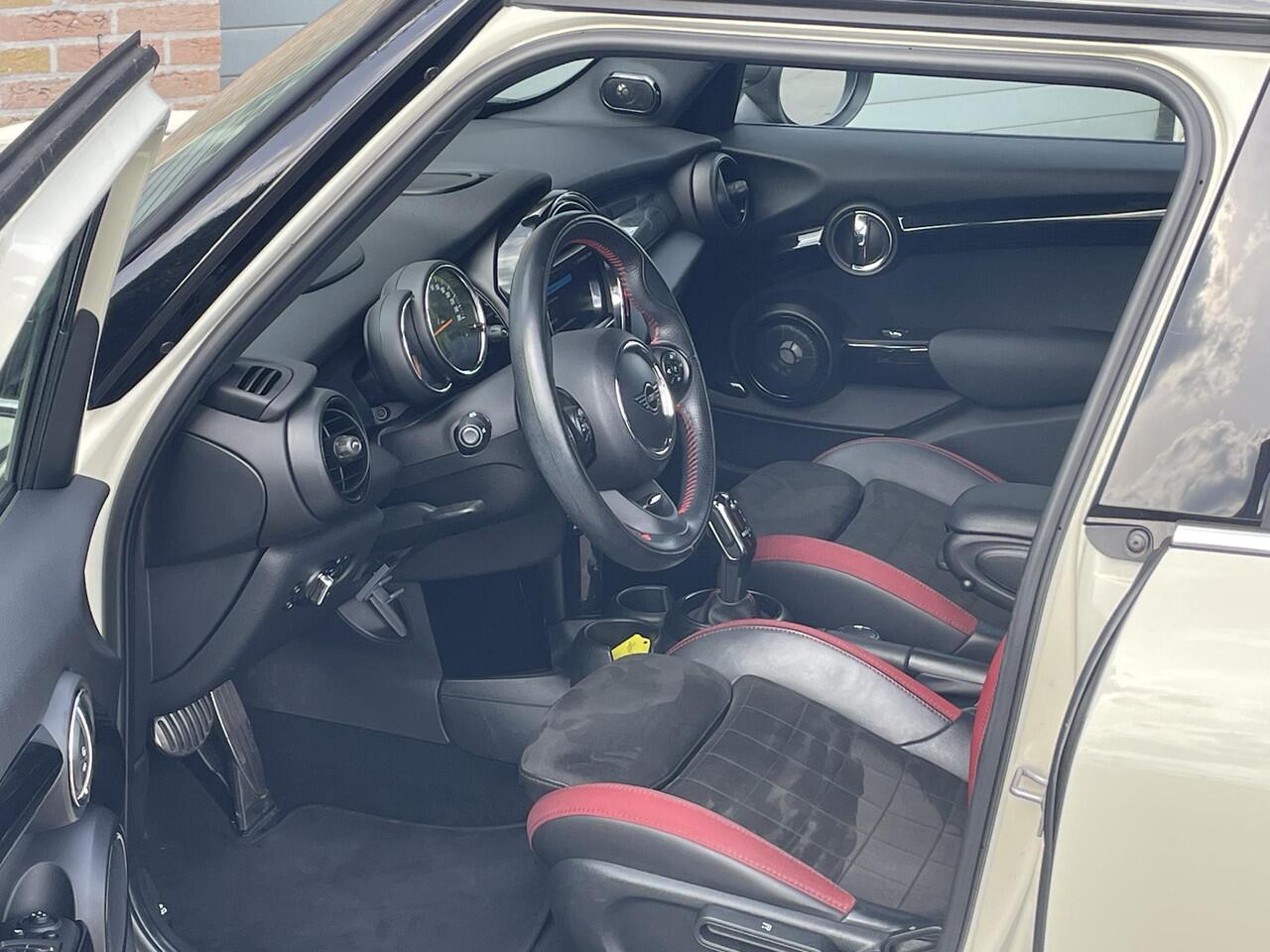 Mini COOPER S Mini 2.0 Knightsbridge Edition Panoramadak | JCW stuur | Automaat