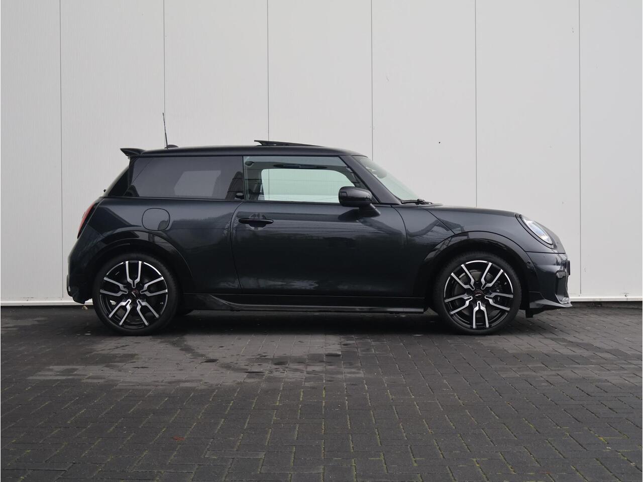 Mini COOPER S Mini 2.0 John Cooper Works M Stuurwiel verwarmd/ Comfort Access/ panoramadak/ Stoelverwarming/ Head-Up/ 18" LMV