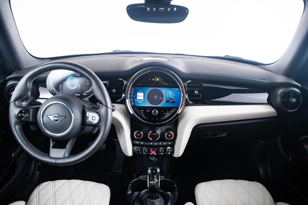 Mini COOPER S Mini Cabrio 2.0 Rockingham GT Edition Binnenlichtpakket - Elektrisch verwarmbare voorstoelen - Adaptive onderstel - Cruise Control - Stuurwielverwarming - Driving Assistant - Comfort Access -