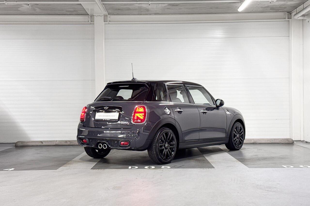 Mini COOPER S 5-deurs | Parkeersensoren achter | Comfort Access | Stoelverwarming | Apple Carplay