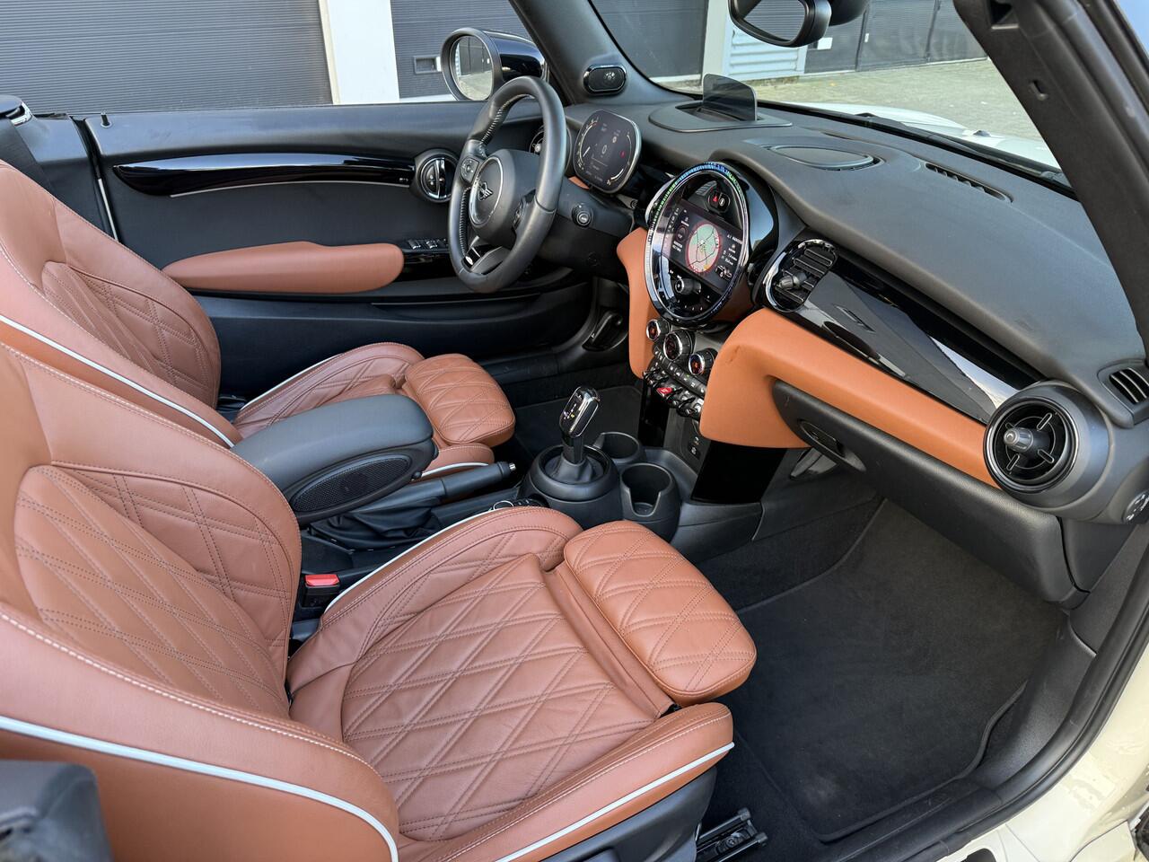 Mini COOPER S Cabrio 2.0 John Cooper Works