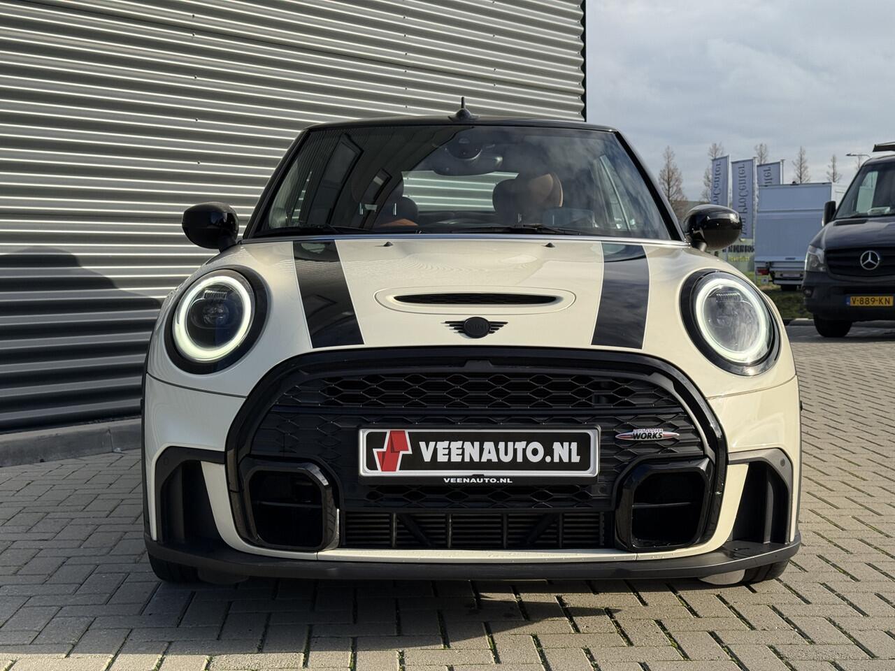 Mini COOPER S Cabrio 2.0 John Cooper Works