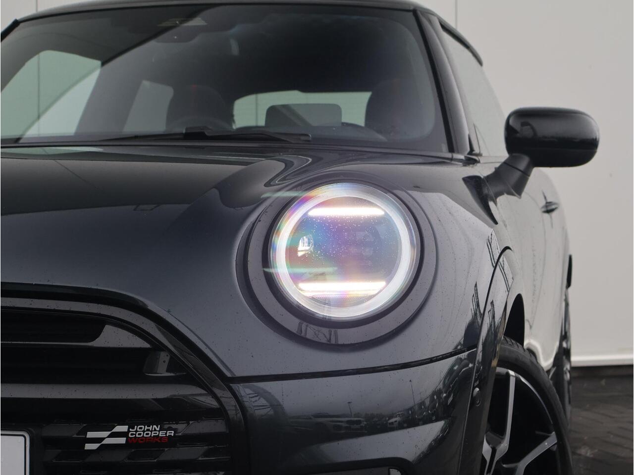 Mini COOPER S Mini 2.0 John Cooper Works M Stuurwiel verwarmd/ Comfort Access/ panoramadak/ Stoelverwarming/ Head-Up/ 18" LMV