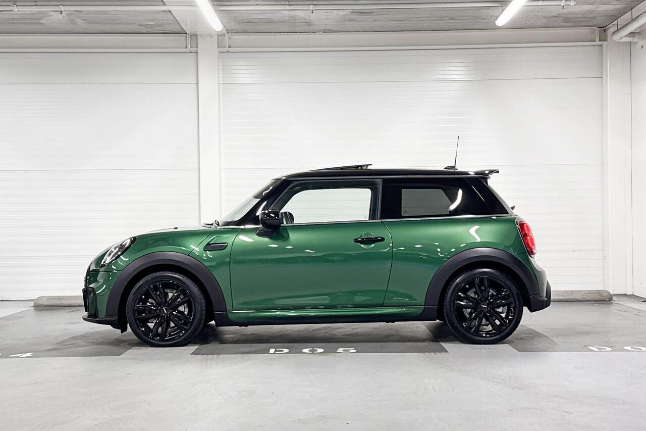 Mini COOPER 3-Deurs 1.5 Resolute Go Edition | Panoramadak | Stoelverwarming | Apple Carplay/Android Auto