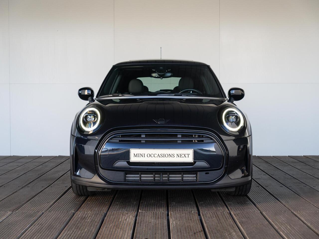 Mini COOPER 3-deurs Glazen Panoramadak + Stuur- en stoelverwarming + Achteruitrijcamera + Comfort Access