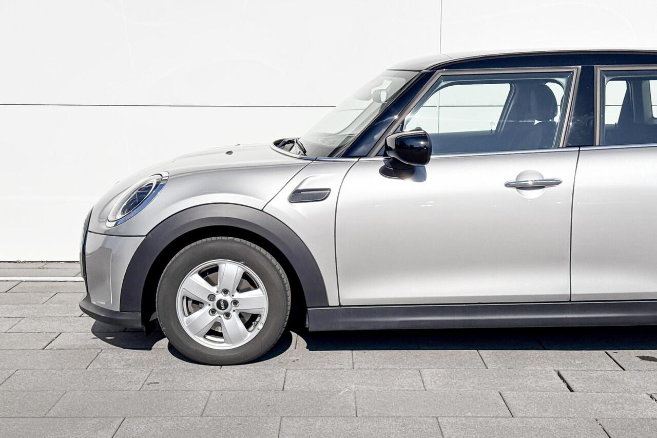 Mini COOPER 5-deurs Essential