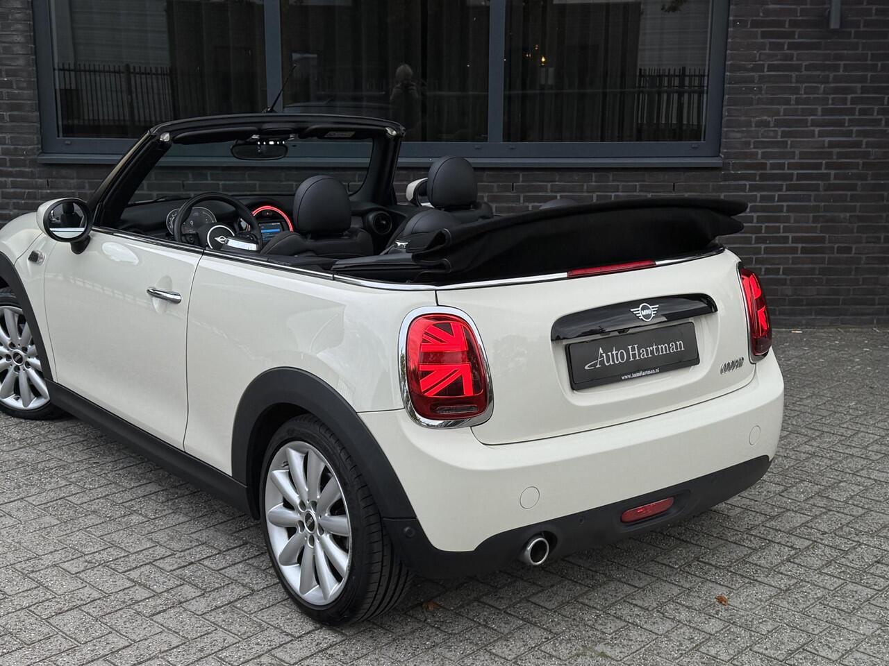 Mini COOPER Cabrio 1.5 Pepper LEDER|STOELVERWARMING|CAMERA|CARPLAY