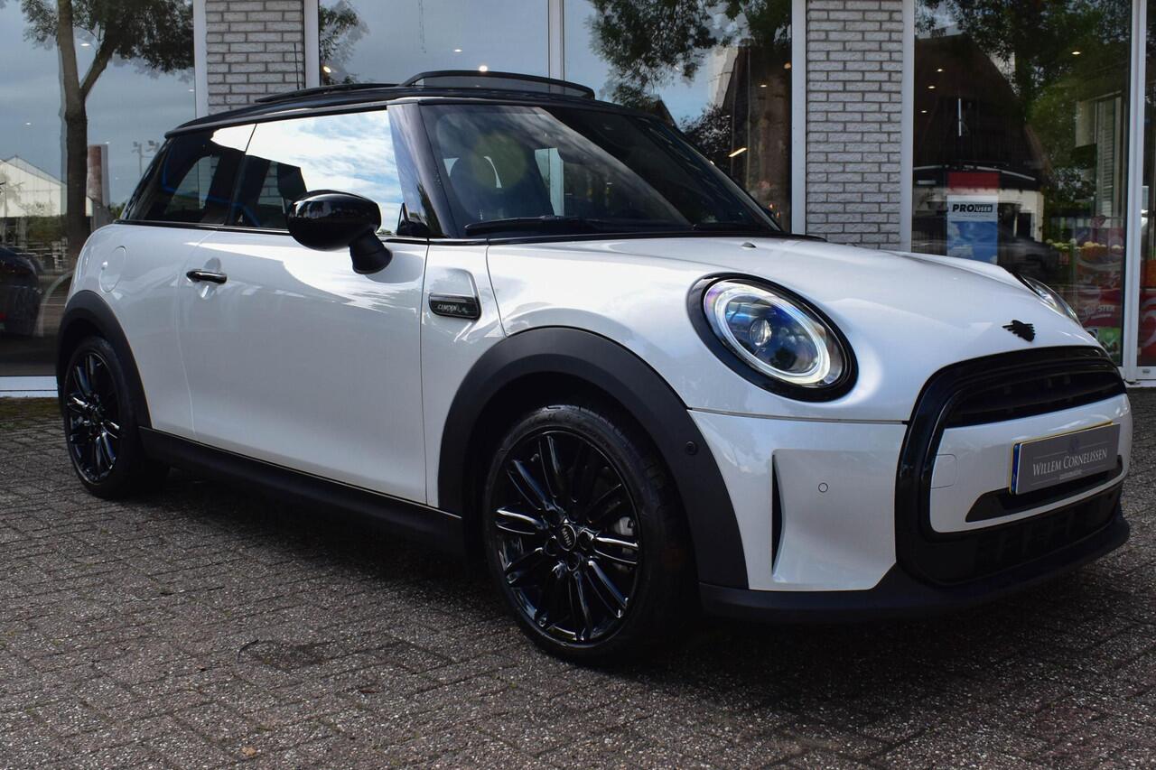 Mini COOPER Mini 1.5 Aut. Camden Pano Leder Camera Nav