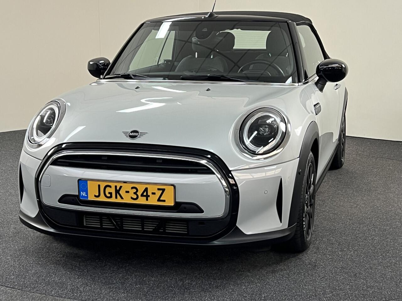 Mini COOPER Mini Cabrio 1.5 Maximise Automaat 136 PK Harmon Cardon / Sportstoelen / Camera / Navi / Stoel- & stuurverw.