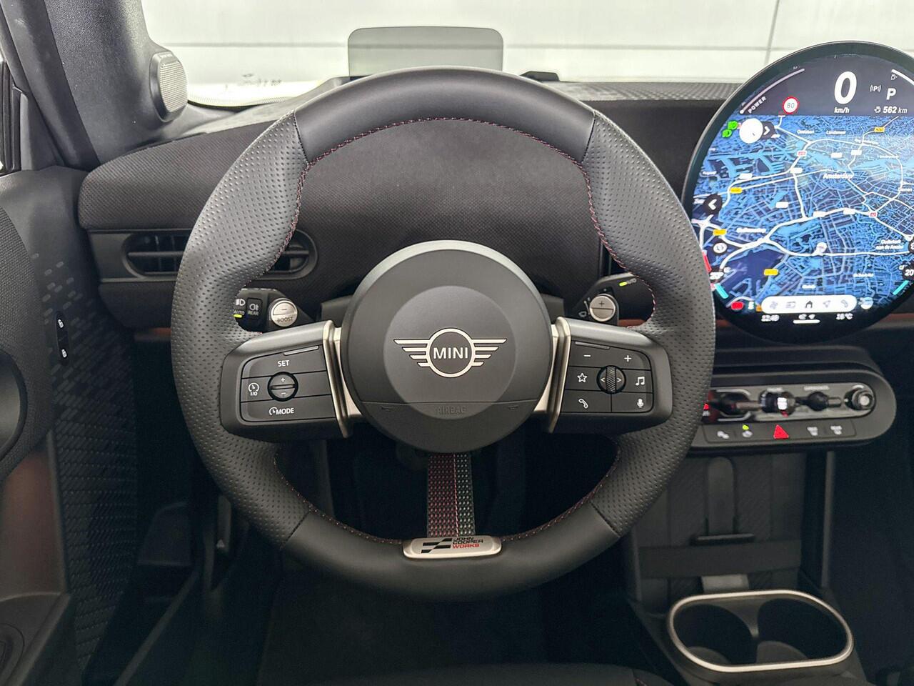 Mini COOPER Cabrio 2.0 C John Cooper Works M | Selections | Pakket M