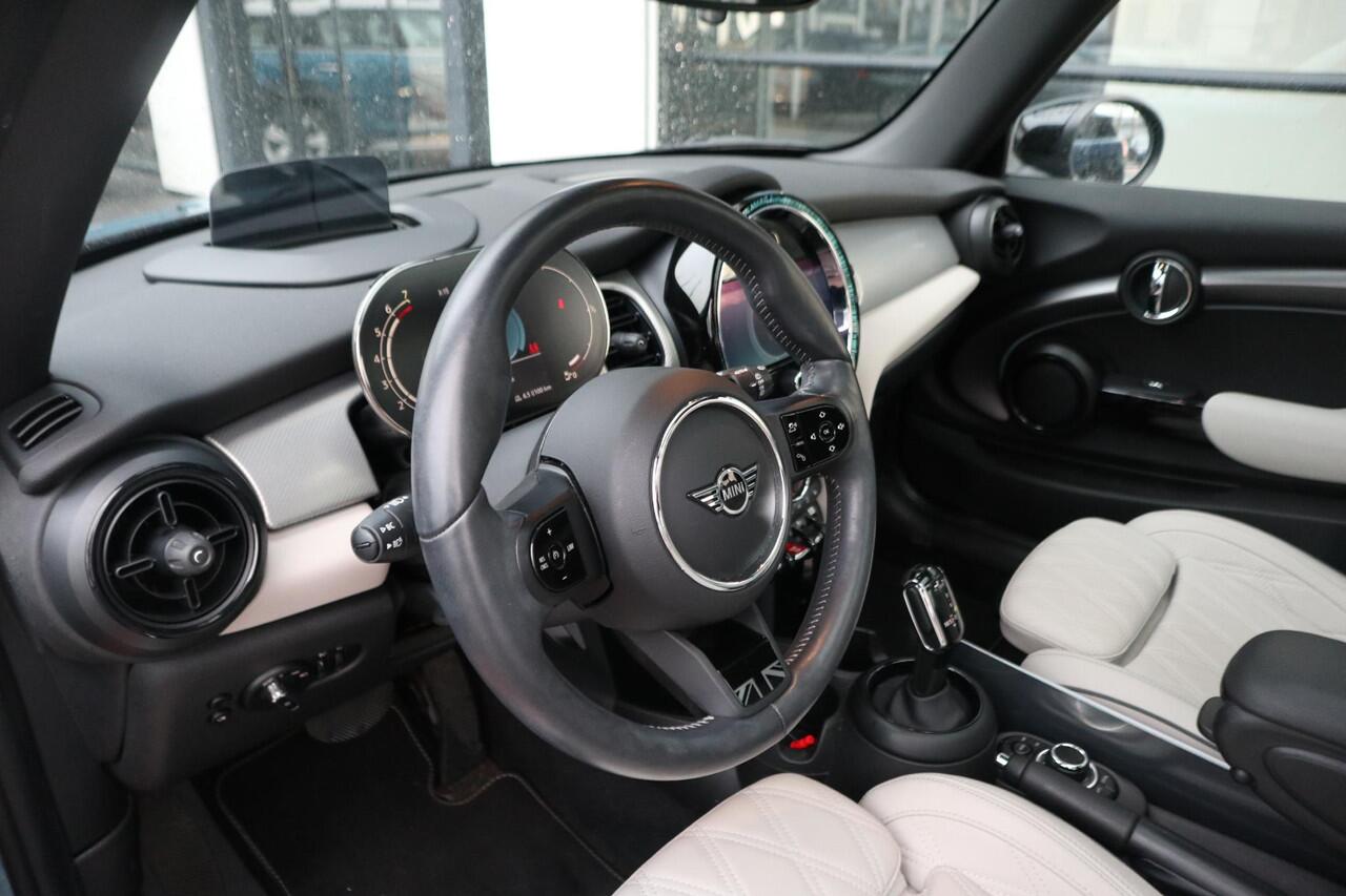 Mini COOPER 3-Deurs | Leder | Achteruitrijcamera | Panoramadak | Comfort Acces