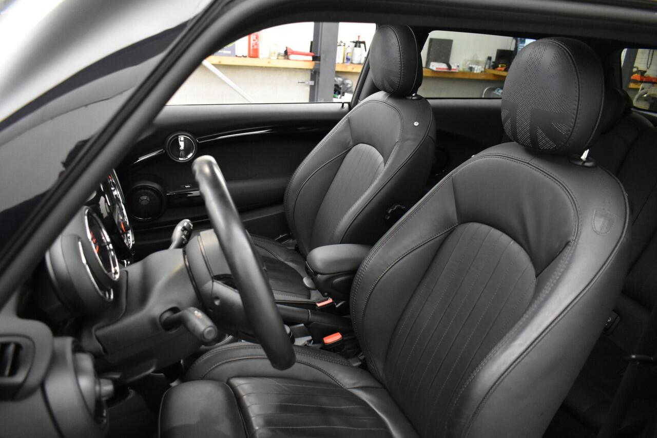 Mini COOPER Mini 1.5 60 Years Edition Panodak Vol Leder Harman Cardon Zwarte hemel Navi