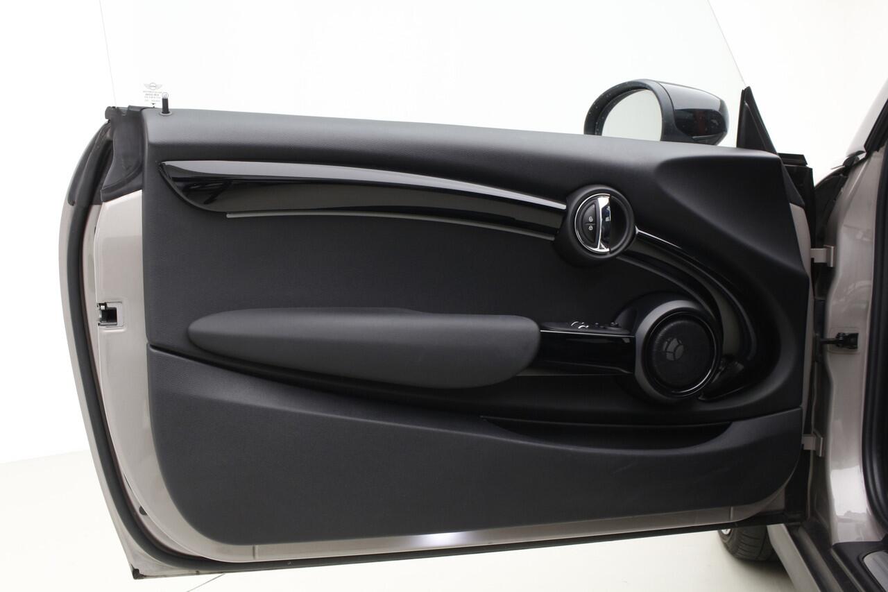 Mini COOPER 3-deurs 1.5 MINI Yours | Panorama | Harman Kardon | Active Cruise Controle "| Leder