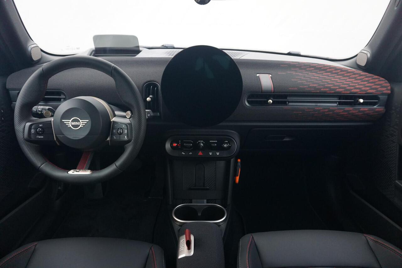 Mini COOPER 5-deurs C | John Cooper Works Trim | Pakket XL | Harman Kardon | Elektrische Voorstoelen | Driving Assistant Plus | Head-Up Display | Panoramadak | Comfort Access