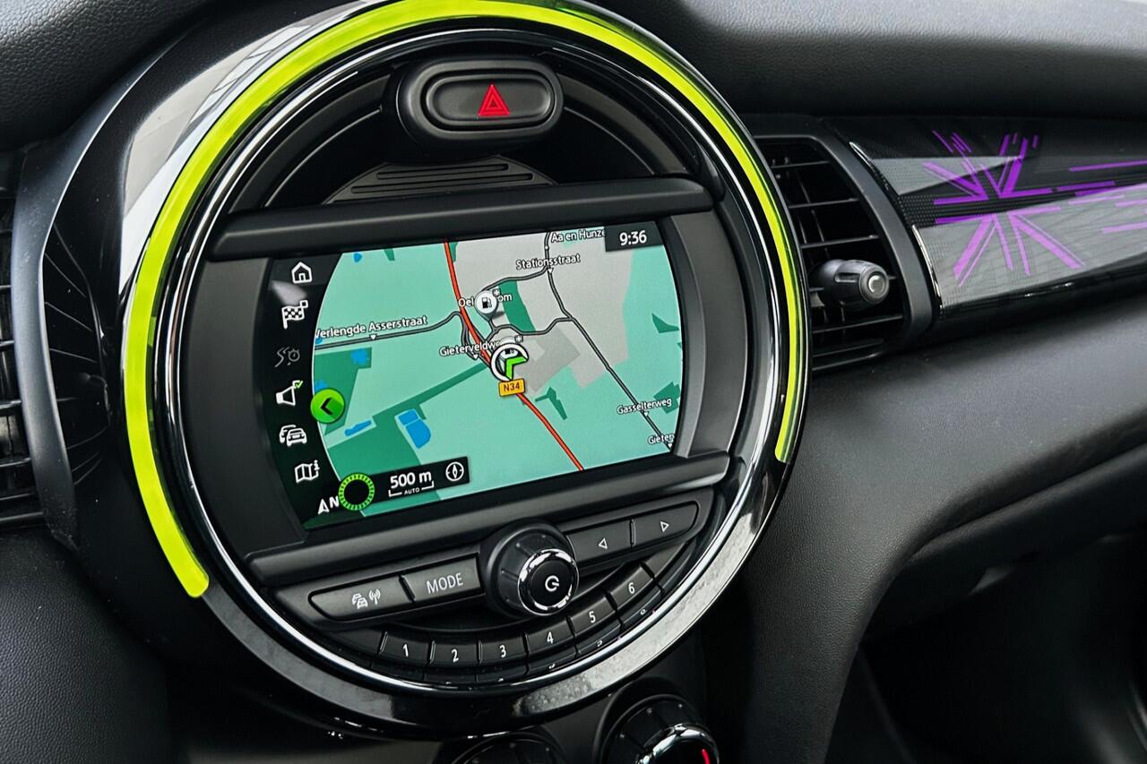 Mini COOPER Mini 1.5 Classic JCW Pakket PANO LED 17"