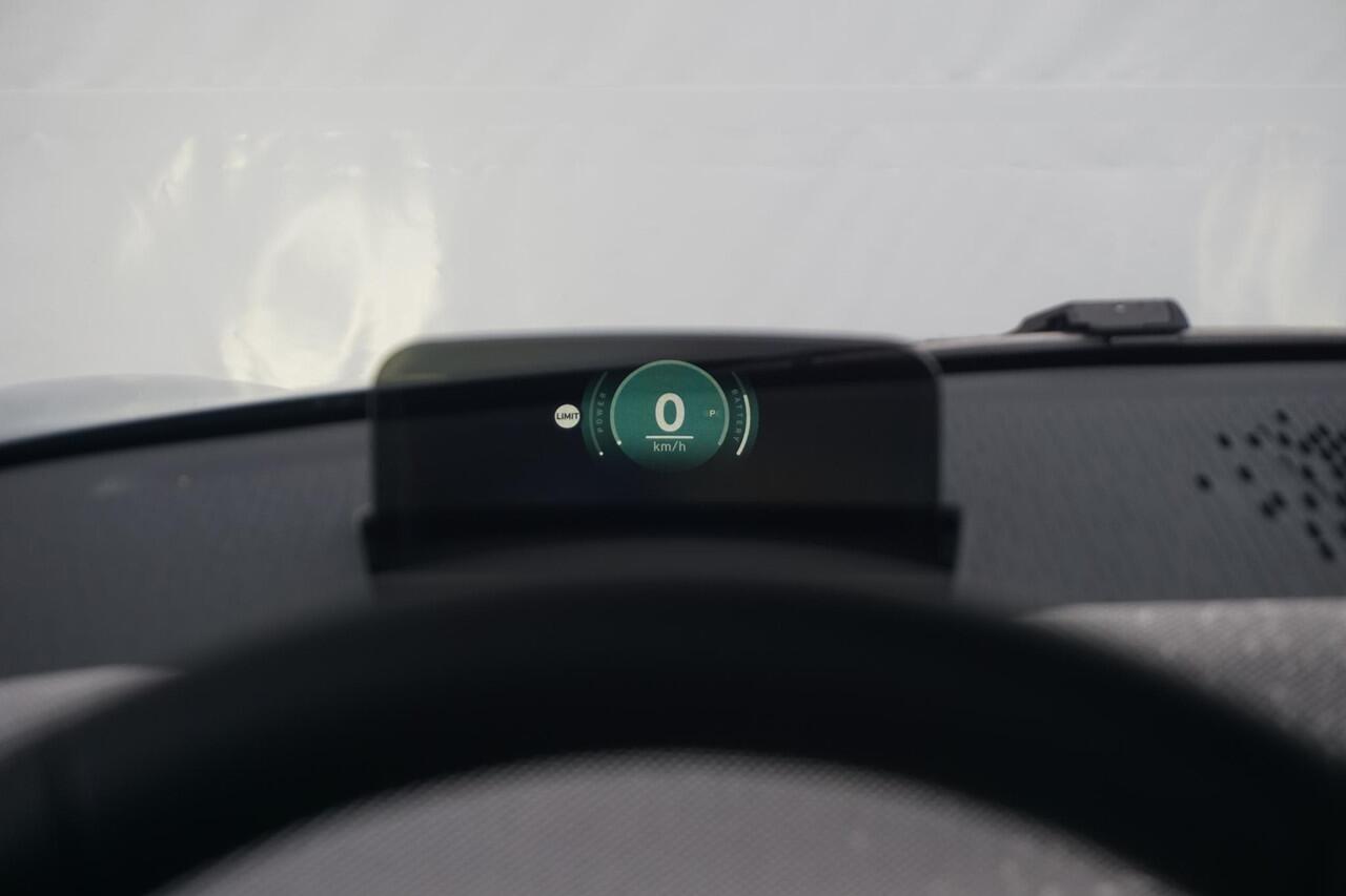 Mini COOPER 3-deurs E Favoured Trim | Pakket M | Glazen panoramadak | Comfort Access | Harman Kardon | Head-Up Display | Stuurwielrand verwarmd