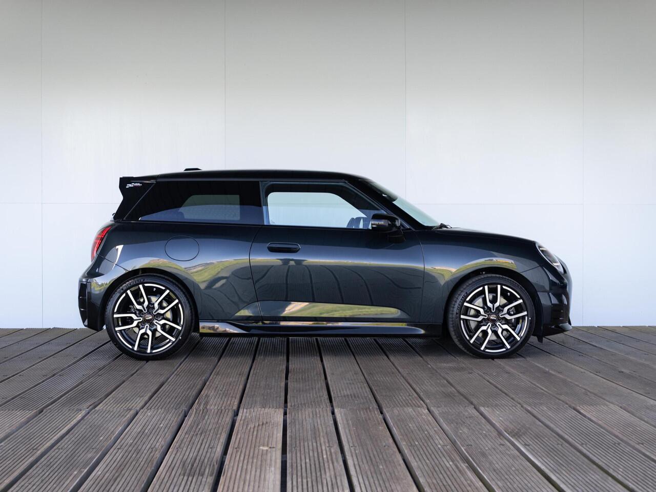 Mini COOPER 3-deurs E John Cooper Works + M-pakket + Panoramadak