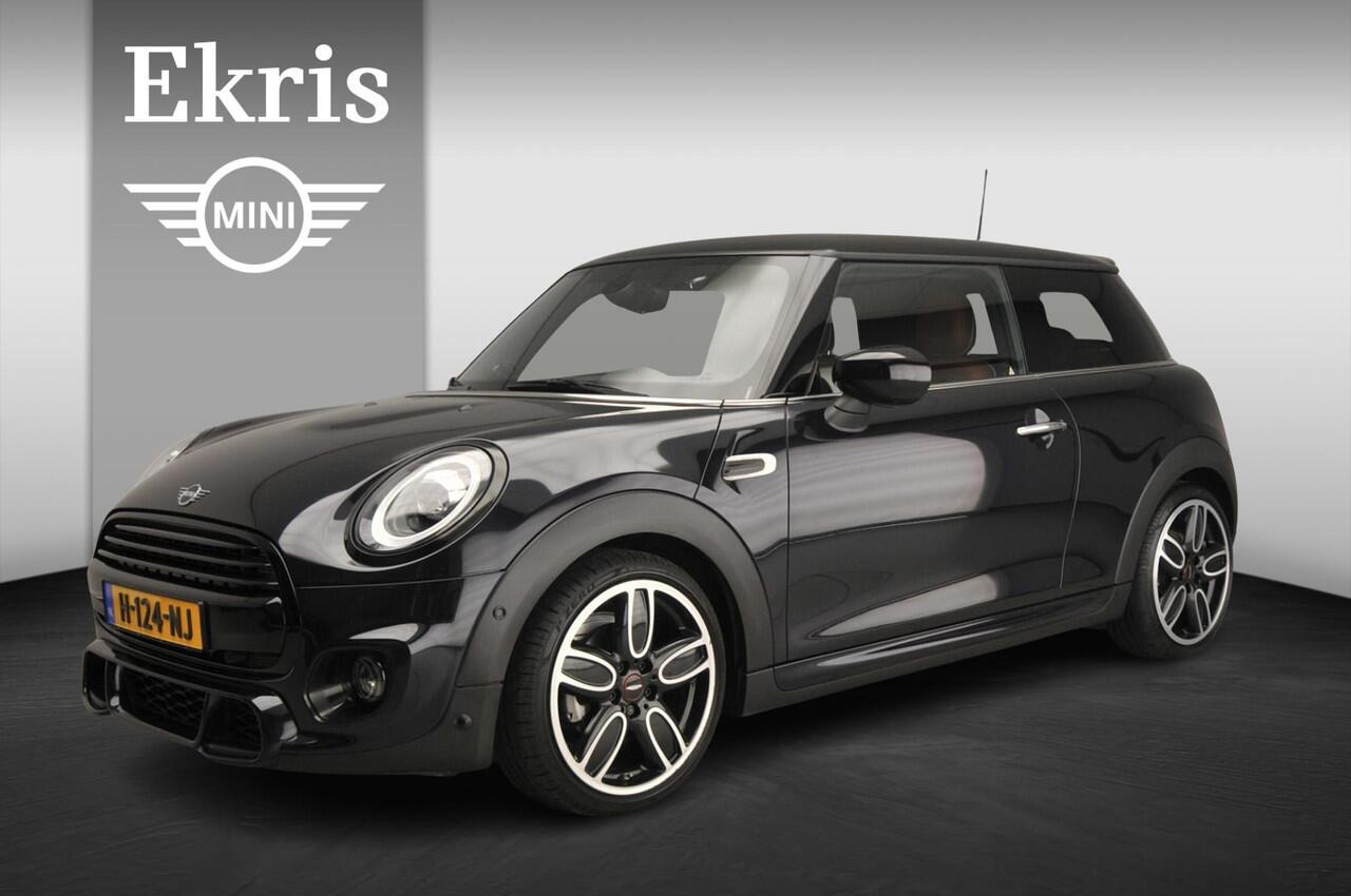 Mini COOPER 3-deurs Aut. JCW pakket | Leder | Harman/Kardon | 18" | LED