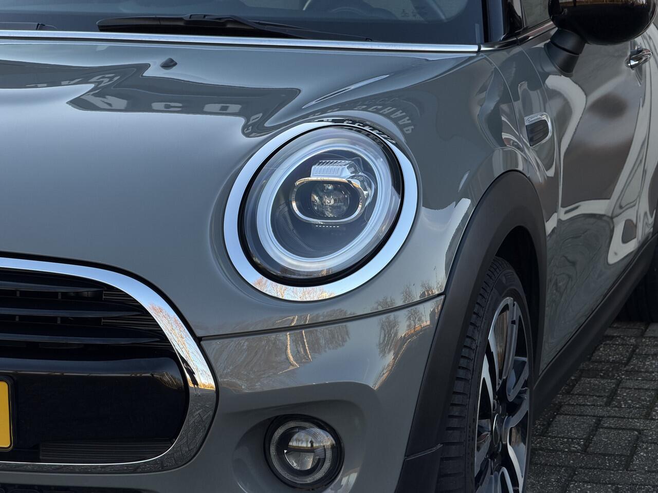 Mini COOPER Mini 1.5 Chili Automaat / Carplay / Panoramadak / Navi / 17" LM / PDC v+a