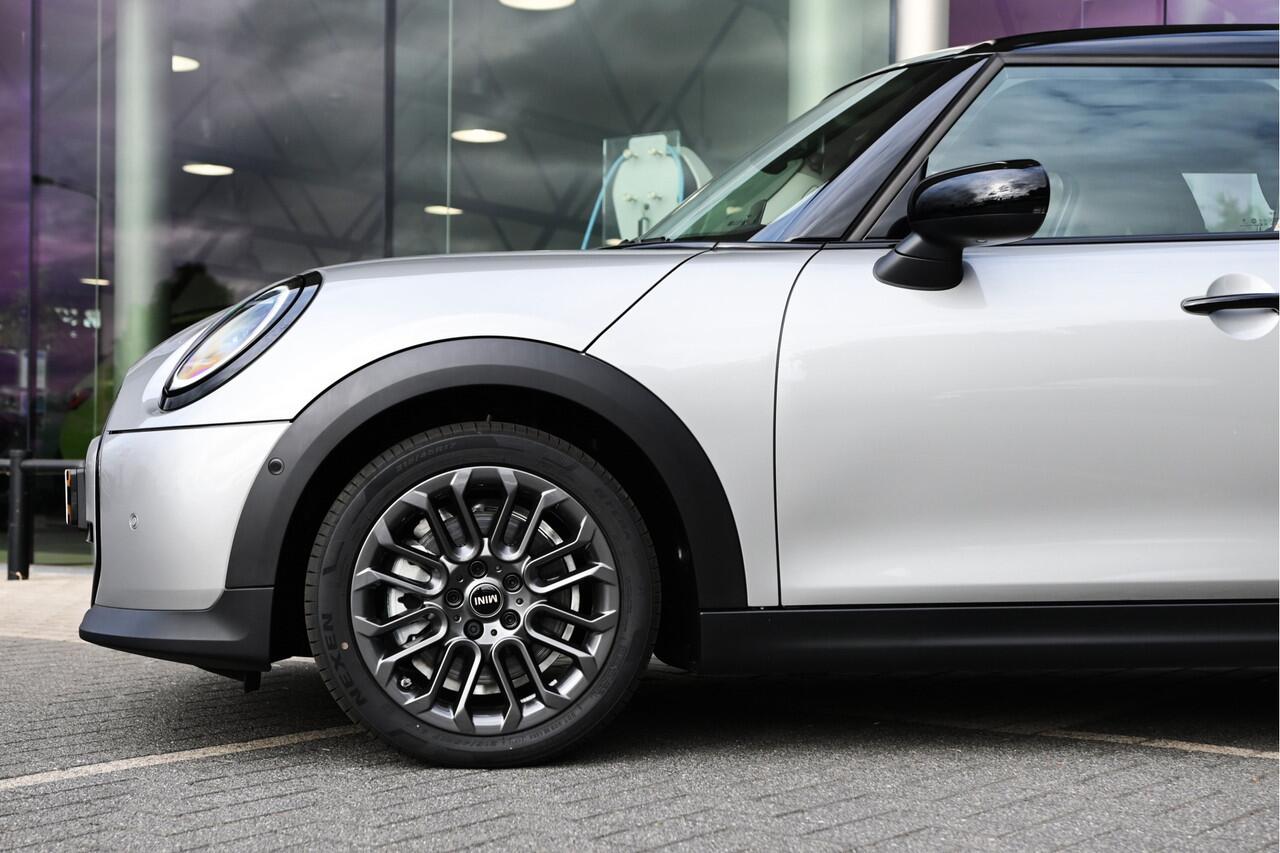 Mini COOPER Hatchback C Automaat / Classic / Pakket S / 17 inch U-Spoke grey