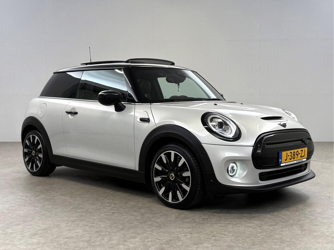 Mini COOPER Yours 33 kWh | SOH 92% | Snelladen | Pano | H/K | Sfeer | HuD | Virtual | Camera | Carplay | Stoelverw. | Keyless | NAP
