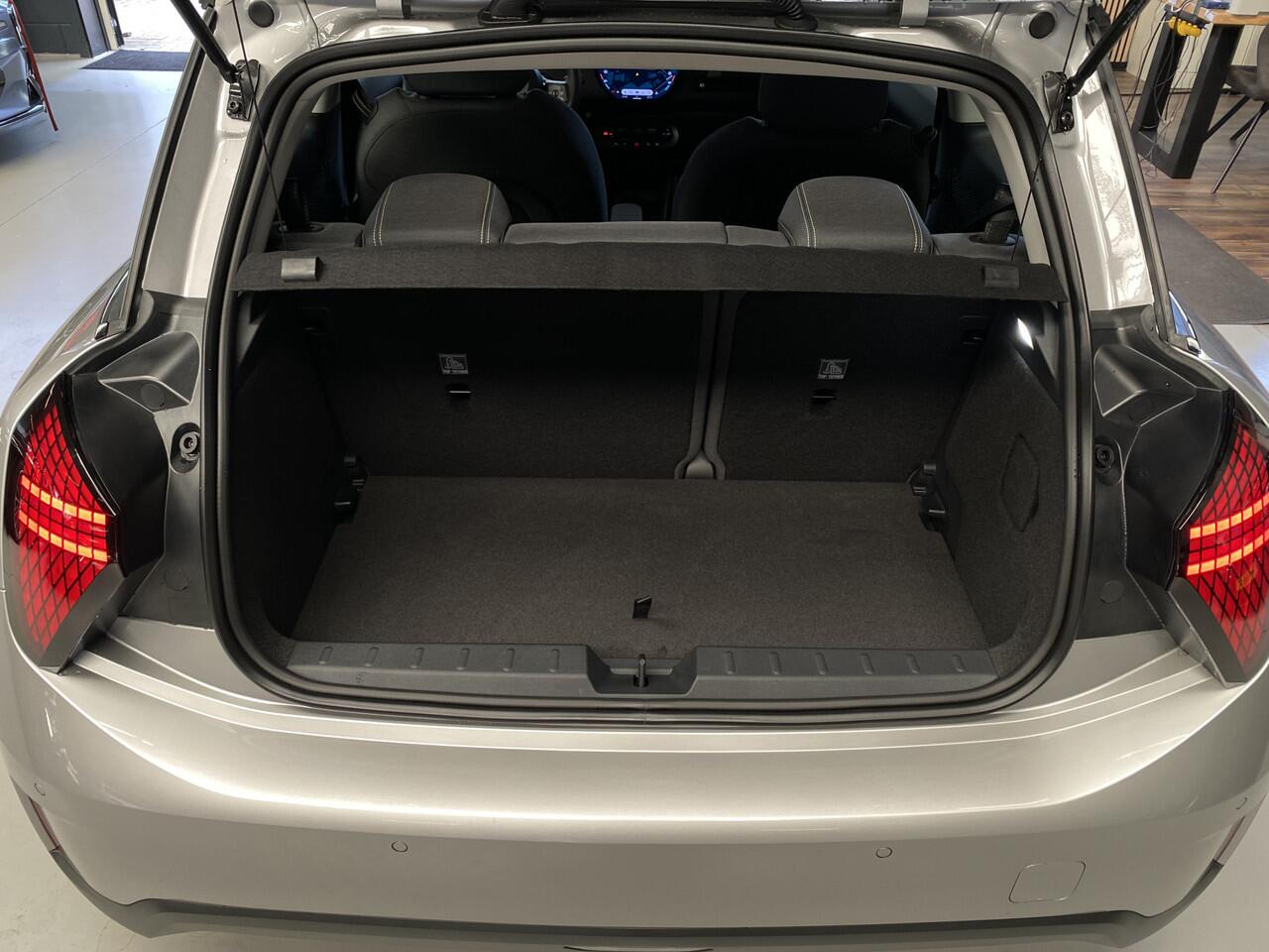 Mini COOPER Mini E Essential 40.7 kWh Nieuw, 17INCH